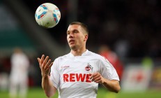 米兰体育app入口-武切维奇完美发挥破局，掘金铁壁封锁森林狼