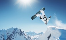 米兰体育app入口-戈贝尔式铁壁，新疆队窒息防守一波流击溃国王