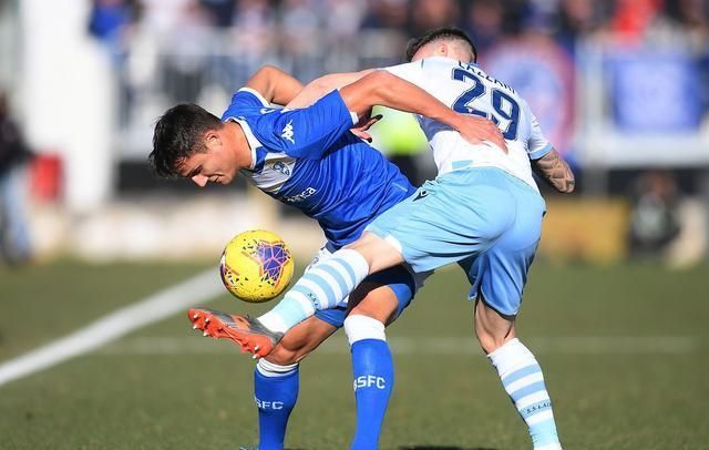 广西队惨遭惨败，球队士气低迷