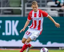 塞维利亚防线坚不可摧，稳固战绩