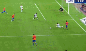 关于斯特拉斯堡客场遭遇失利，状态下滑的信息