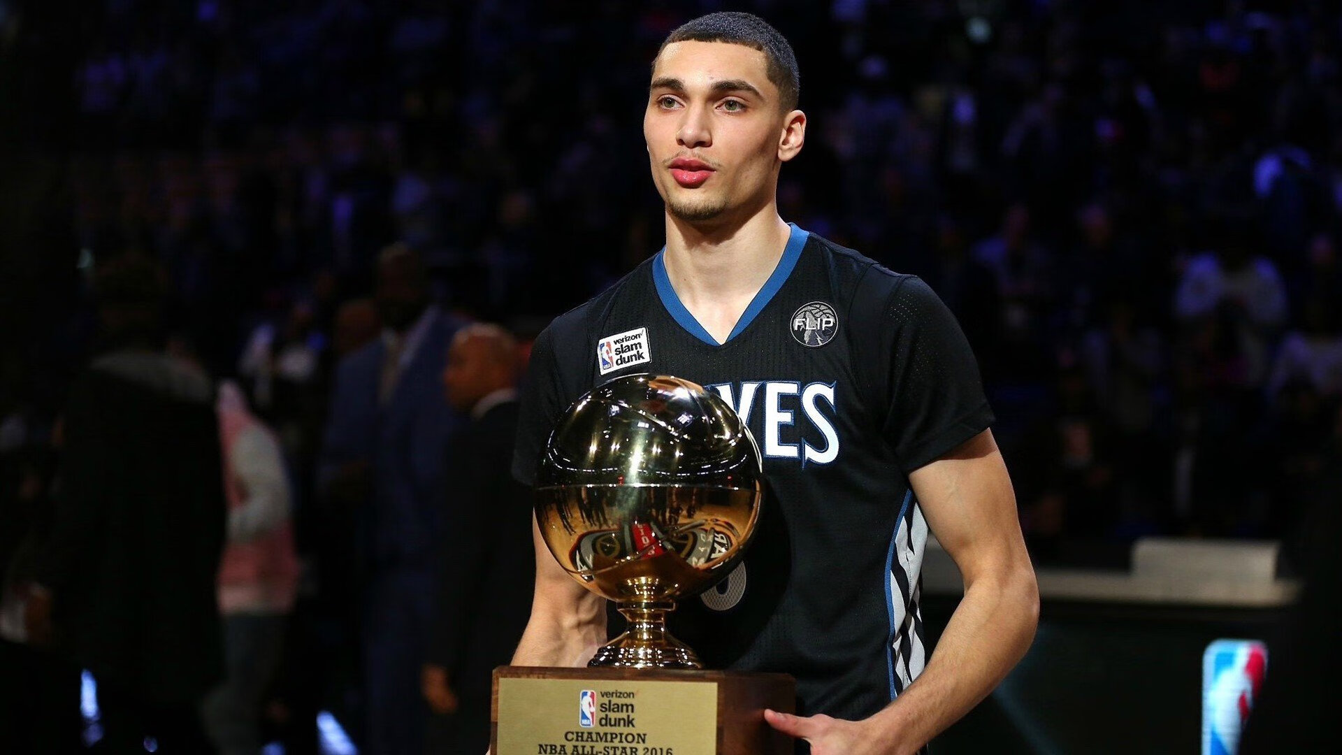 武切维奇点燃赛场,深圳队稳稳拿下森林狼,诠释篮球的唯一性