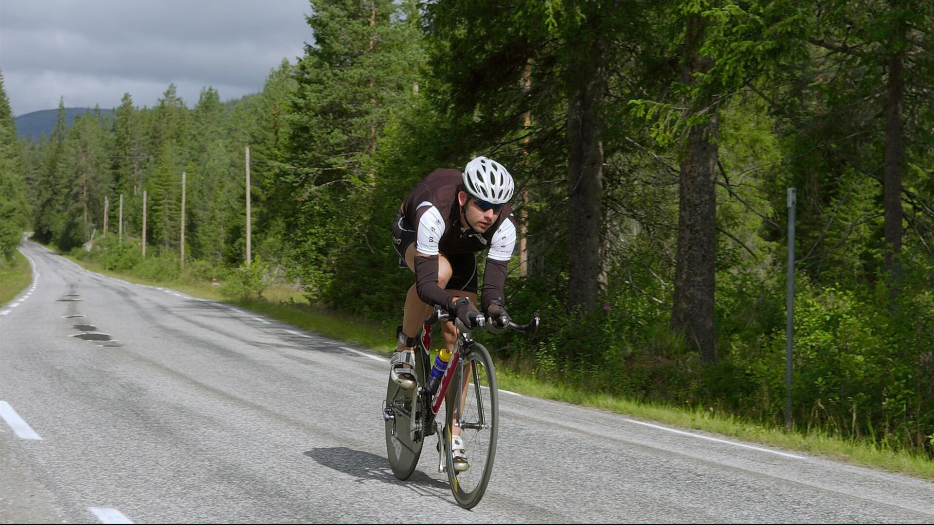 武切维奇存在感拉满，灰熊对阵骑士，一场被重新定义的内线对决