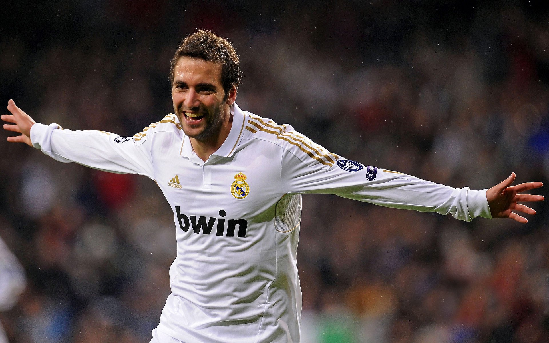 瑞士军刀出鞘,欧冠淘汰赛焦点战启示录,解析红魔比利时的意外溃败