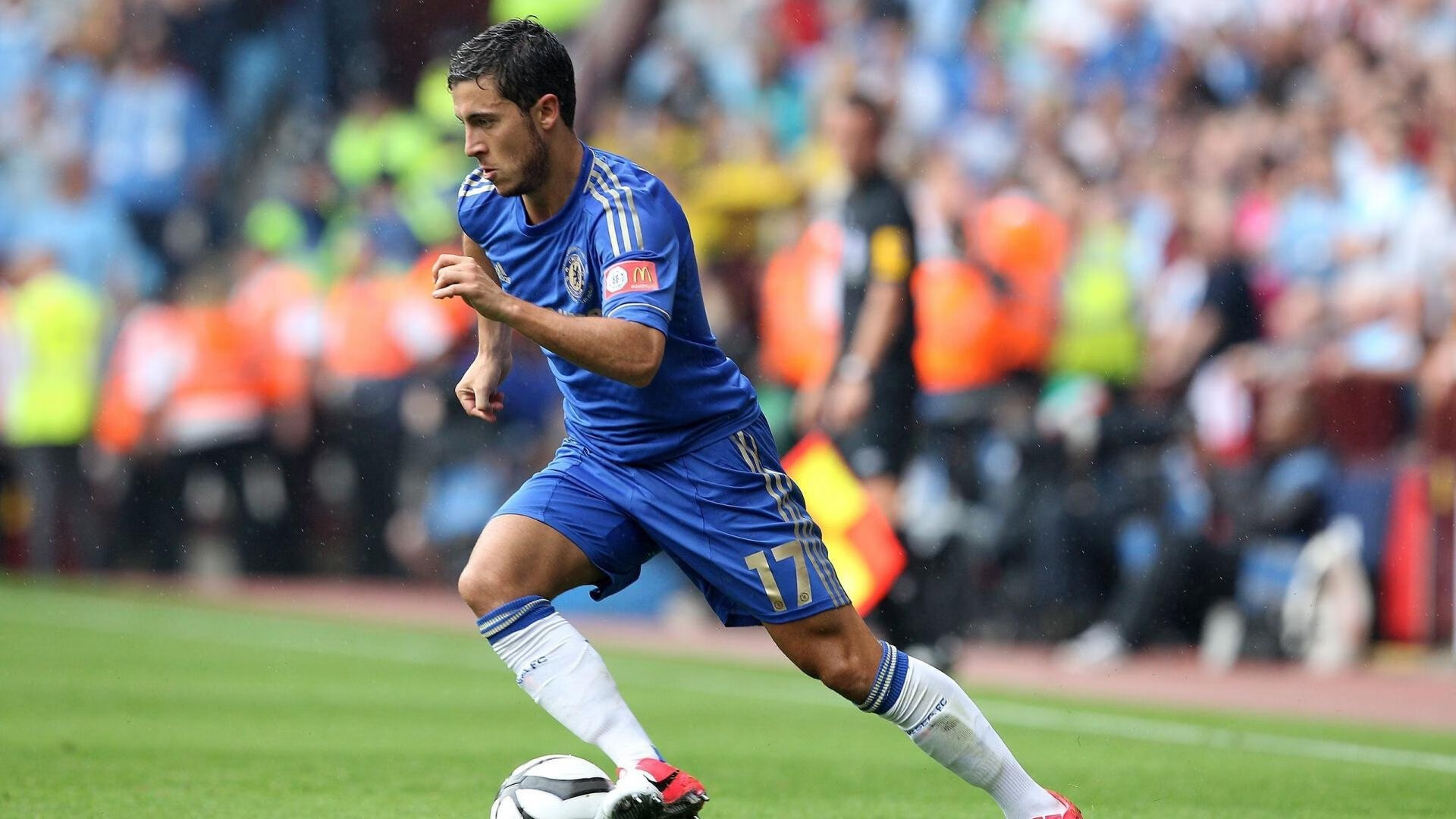 爱德华兹的稳定与猛龙的翻盘，当线性叙事撞碎在非线性现实