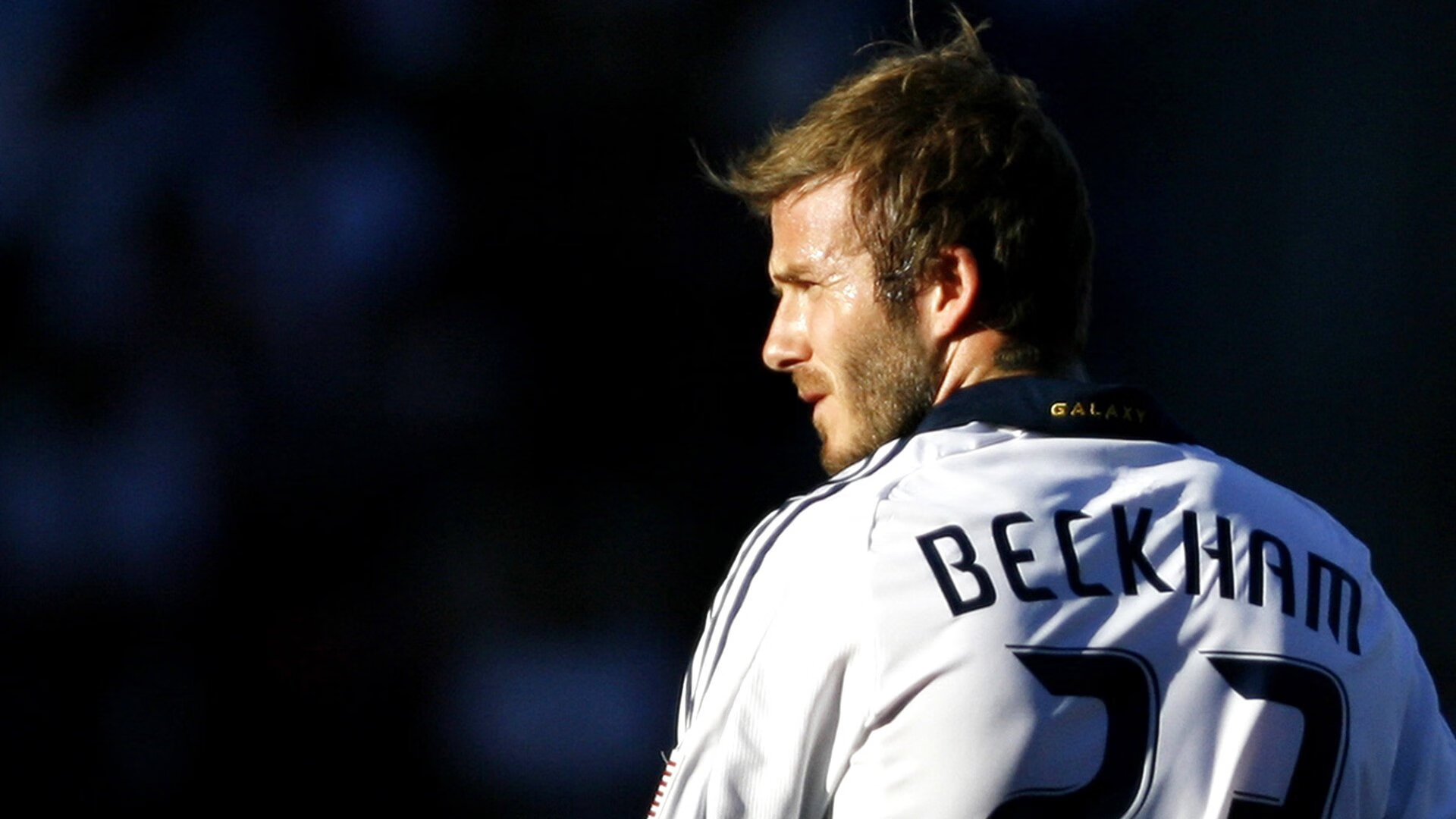 爵士鏖战广州队,麦科勒姆刷新纪录,一场跨越文化的篮球对话